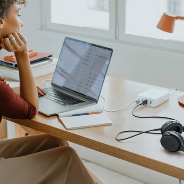 Adaptateur station D’accueil Pc Portable Belkin 108 w 4 Ports – Blanc (WCH010vfWH) Adaptateur station D’accueil Pc Portable Belkin 108 w 4 Ports – Blanc (WCH010vfWH)